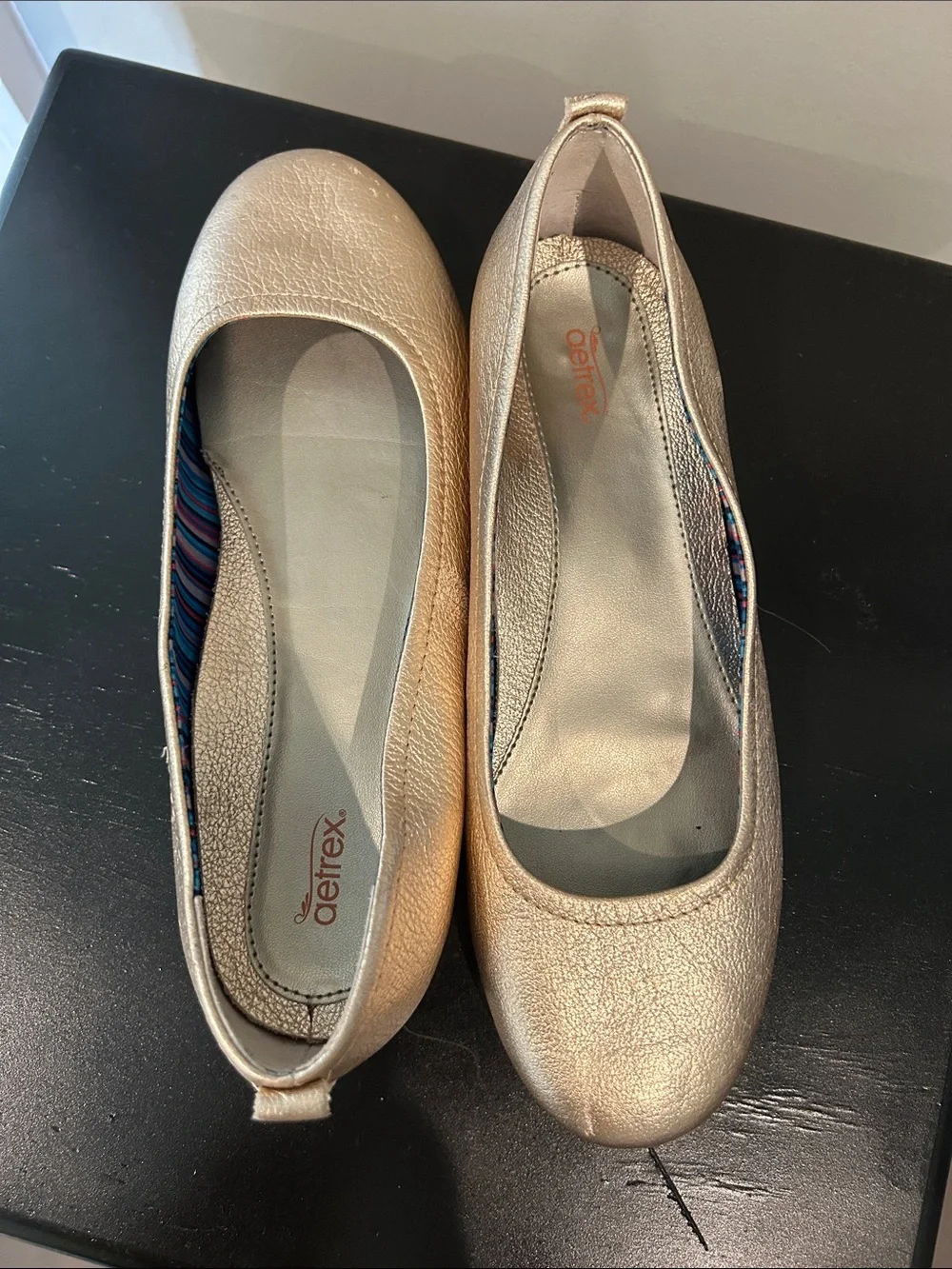 Aetrex Women's Metallic Champagne Ballet Flats with wear on the toes / comfy fit